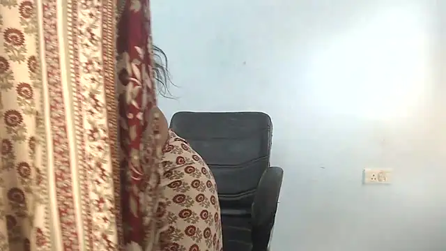 Snapshot of sapna-ji chatting on February 22, 9:12 am sapna-ji online show from February 22, 9:12 am