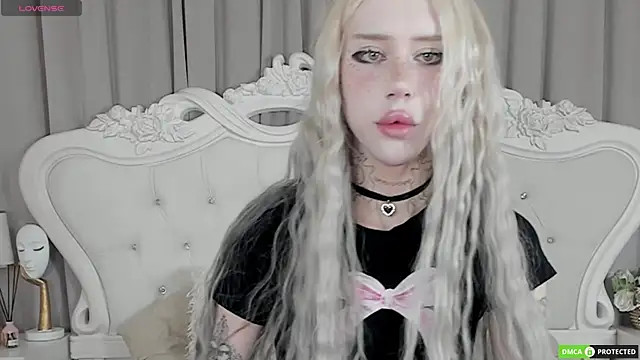 Joy Barker online show from November 8, 3:10 am