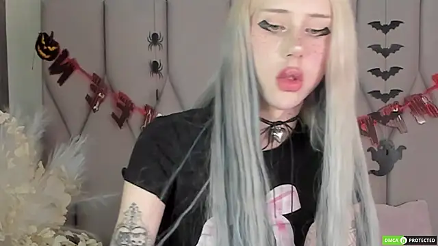 Joy Barker online show from October 17, 1:57 pm