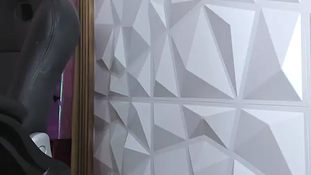 meribeth303av online show from February 28, 11:37 pm