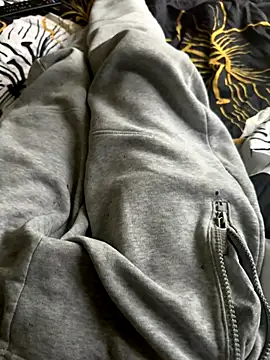 Snapshot of Big-dick_1 chatting on November 9, 5:39 pm Big-dick 1 online show from November 9, 5:39 pm