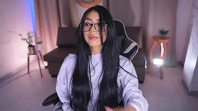 Sara albrecht online show from March 3, 12:28 pm