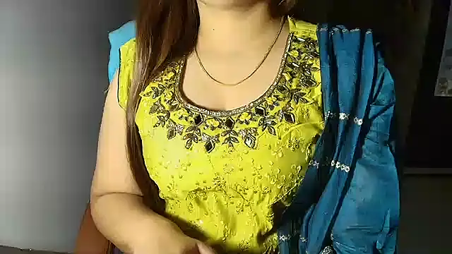 KhwahisHH online show from February 11, 7:03 pm