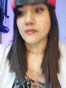 Snapshot of ItsNaiixa chatting on February 16, 10:33 pm ItsNaiixa online show from February 16, 10:33 pm