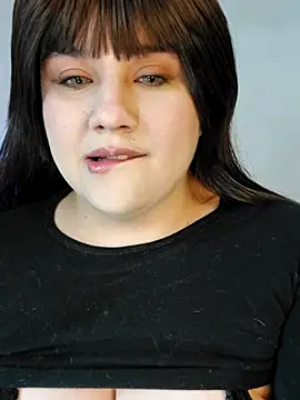 ItsNaiixa online show from October 25, 10:43 pm