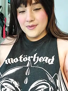 ItsNaiixa online show from February 7, 10:07 pm