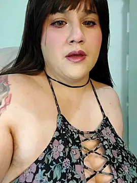 ItsNaiixa online show from December 21, 5:47 pm