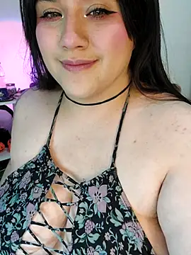 ItsNaiixa online show from December 20, 9:06 pm