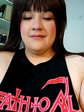 ItsNaiixa online show from April 19, 3:24 pm