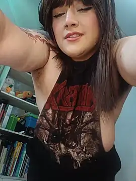 ItsNaiixa online show from June 6, 8:14 pm