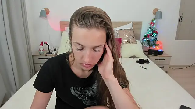 KateRedgar online show from December 4, 5:34 pm