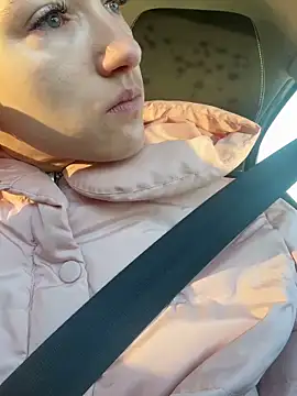 KateRedgar online show from November 14, 7:45 am