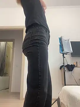 KateRedgar online show from September 26, 7:15 am