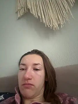 KateRedgar online show from April 4, 4:41 am