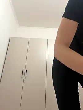 KateRedgar online show from October 16, 5:10 pm