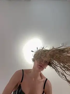 KateRedgar online show from February 16, 1:10 pm