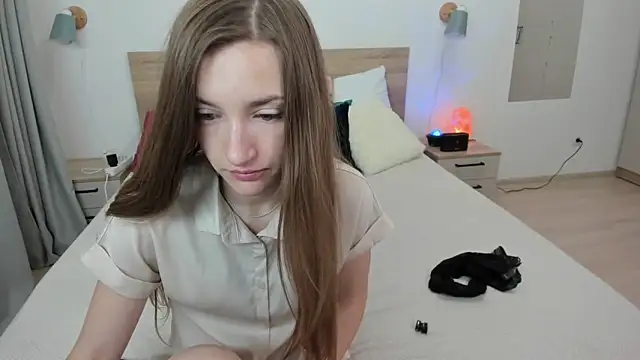 KateRedgar online show from March 31, 3:47 pm