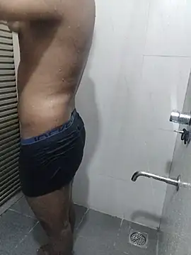 hottboy 39 online show from April 12, 1:25 pm