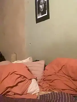 Moorella1 online show from October 28, 5:45 pm