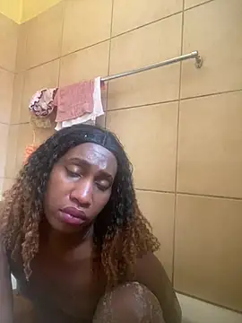 Snapshot of Moorella1 chatting on February 5, 9:38 am Moorella1 online show from February 5, 9:38 am