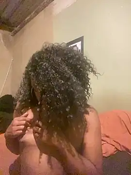 Snapshot of Moorella1 chatting on February 22, 12:02 am Moorella1 online show from February 22, 12:02 am