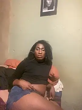 Moorella1 online show from April 3, 4:46 pm