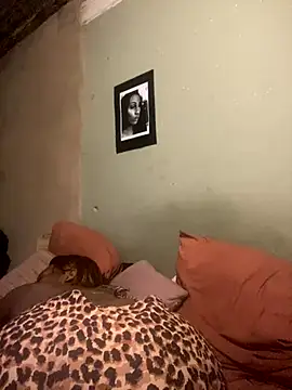 Moorella1 online show from November 25, 6:36 am