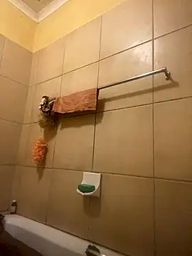 Moorella1 online show from December 3, 4:50 pm