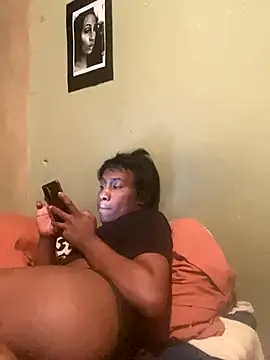 Moorella1 online show from November 11, 4:02 pm