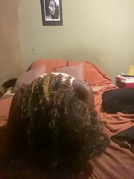 Moorella1 online show from December 13, 8:04 pm