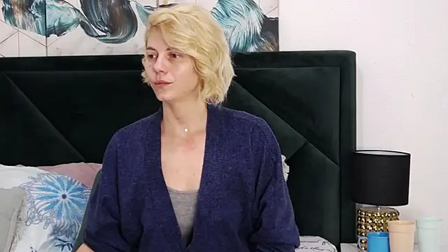 tanyagrey online show from February 12, 6:46 am