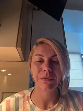 tanyagrey online show from January 12, 6:42 am