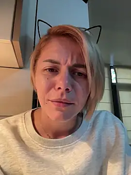 tanyagrey online show from October 31, 6:43 am