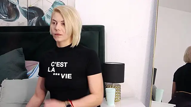 tanyagrey online show from February 6, 6:42 am