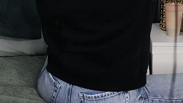 tanyagrey online show from February 26, 6:46 am