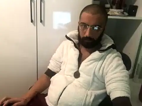 Snapshot of MasterKARATASSAKK chatting on March 2, 5:52 pm MasterKARATASSAKK online show from March 2, 5:52 pm