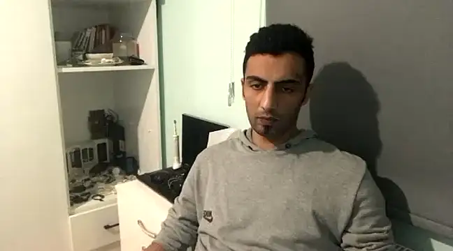 Snapshot of MasterKARATASSAKK chatting on January 3, 10:19 pm MasterKARATASSAKK online show from January 3, 10:19 pm