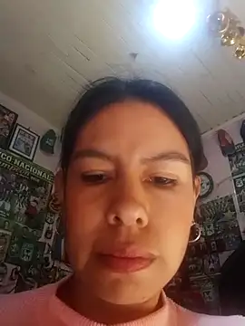 Snapshot of Alanagracia chatting on December 17, 1:05 pm Alanagracia online show from December 17, 1:05 pm