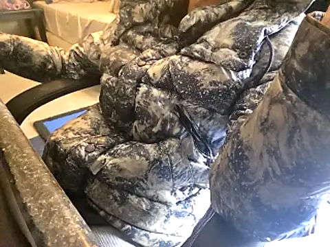 Migaruo online show from March 19, 3:01 pm