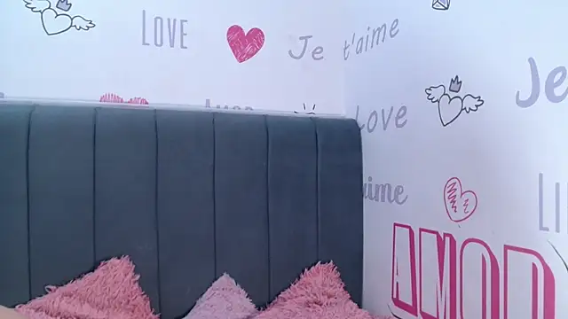 Snapshot of KittyBrookex chatting on October 30, 2:04 pm KittyBrookex online show from October 30, 2:04 pm