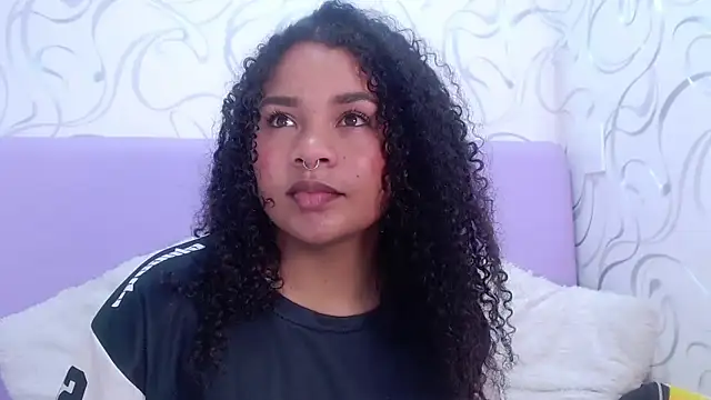 Snapshot of KittyBrookex chatting on November 23, 4:39 pm KittyBrookex online show from November 23, 4:39 pm