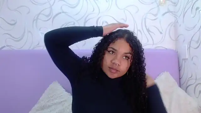 Snapshot of KittyBrookex chatting on November 19, 2:06 pm KittyBrookex online show from November 19, 2:06 pm