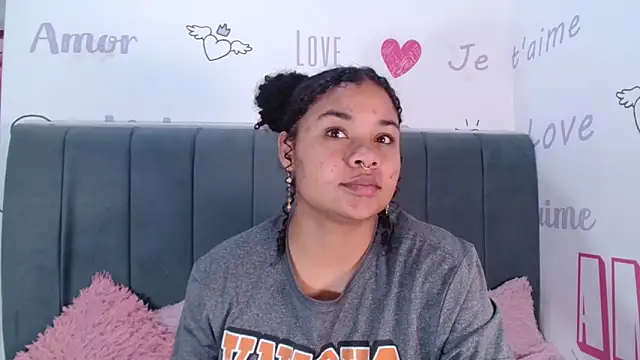 Snapshot of KittyBrookex chatting on November 12, 1:59 pm KittyBrookex online show from November 12, 1:59 pm