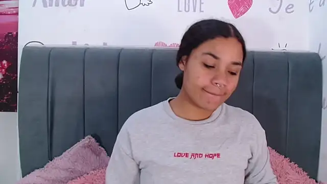 Snapshot of KittyBrookex chatting on November 15, 4:16 am KittyBrookex online show from November 15, 4:16 am