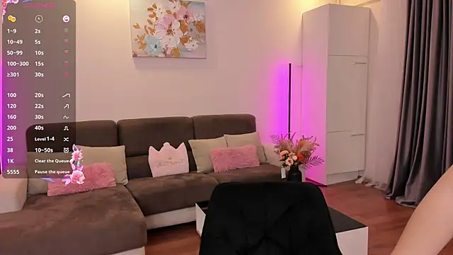 Snapshot of SweetAmeliaaa chatting on September 12, 7:46 pm SweetAmeliaaa online show from September 12, 7:46 pm