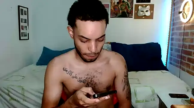 Snapshot of colinbrown chatting on February 12, 10:56 am colinbrown online show from February 12, 10:56 am