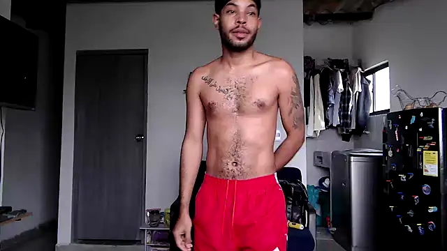 Snapshot of colinbrown chatting on May 16, 12:37 pm colinbrown online show from May 16, 12:37 pm