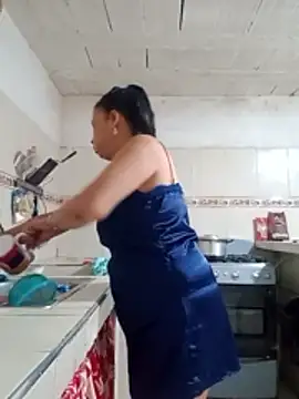 Snapshot of amatista_3012 chatting on November 6, 1:37 pm amatista 3012 online show from November 6, 1:37 pm