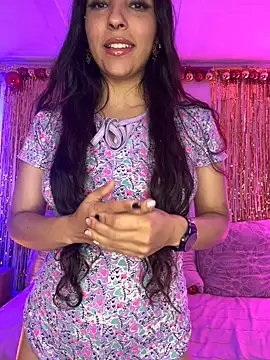 Snapshot of ThaliaRivera_ chatting on December 19, 6:01 am ThaliaRivera online show from December 19, 6:01 am