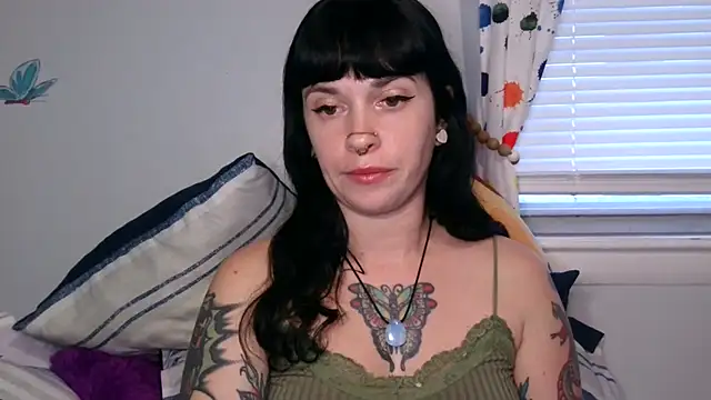 Marcelinegoddess online show from December 2, 5:36 pm